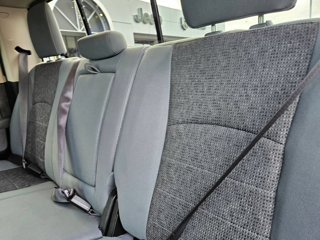 Used 2019 RAM 1500 Big Horn AWD/4WD image 14