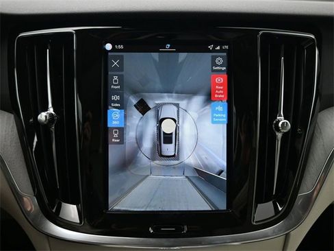 New 2026 Volvo V60 B5 Cross Country Plus w/ Protection Package Premier image 18