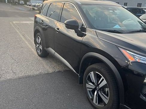 Used 2025 Nissan Rogue SL w/ SL Premium Package AWD/4WD image 7