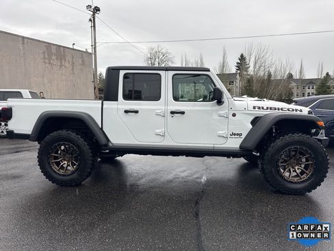 Used 2025 Jeep Gladiator Rubicon w/ Convenience Group image 8