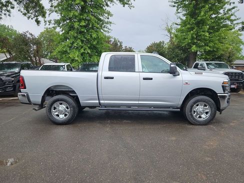 New 2026 RAM 2500 Tradesman AWD/4WD image 8