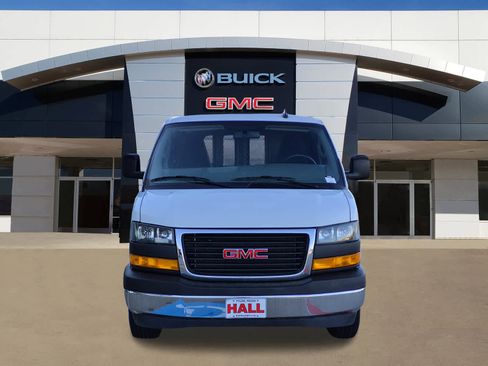 Used 2024 GMC Savana 2500 w/ Driver Convenience Package image 2