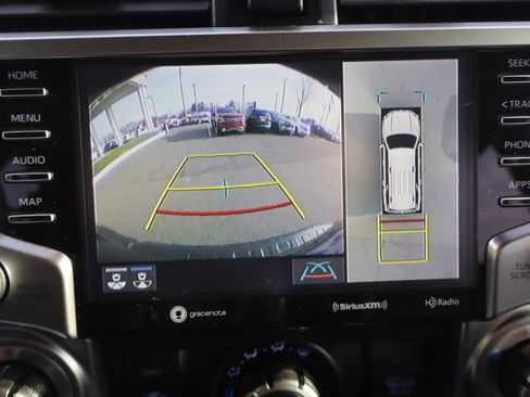 Used 2022 Toyota 4Runner SR5 Premium image 27