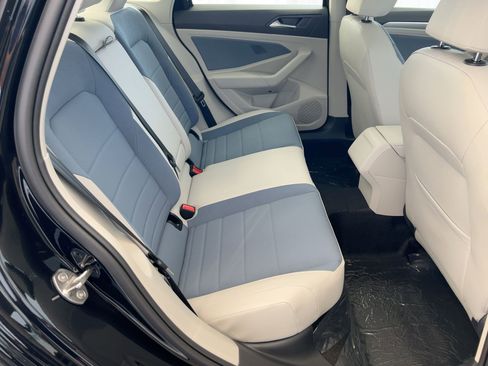 New 2026 Volkswagen Jetta SE FWD image 25