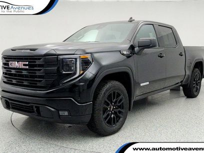 Used 2025 GMC Sierra 1500 Elevation