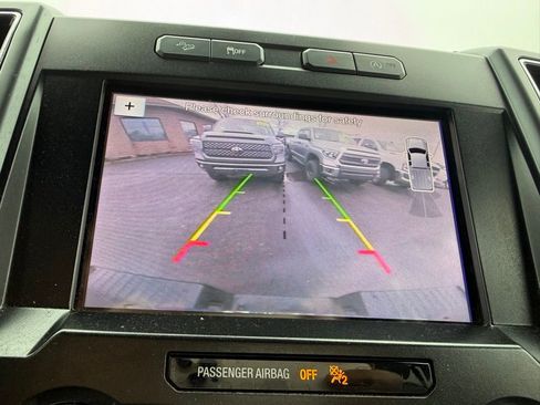 Used 2018 Ford F150 XLT w/ Equipment Group 302A Luxury image 12