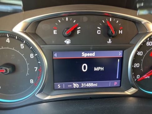 Used 2023 Chevrolet Traverse LT w/ LPO, Floor Liner Package AWD/4WD image 11