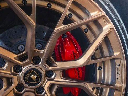 Used 2015 Lamborghini Huracan LP 610-4 image 37