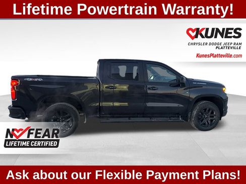 Used 2022 Chevrolet Silverado 1500 RST image 3