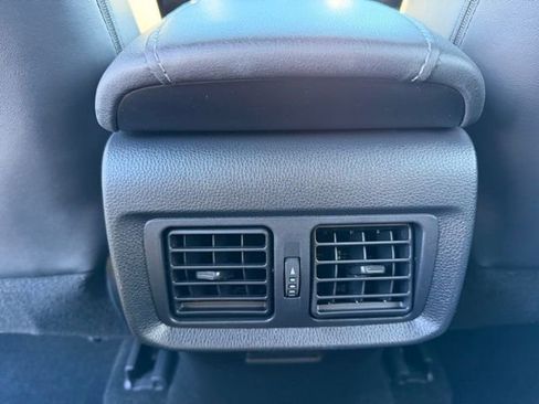 Certified 2023 Toyota Venza Nightshade image 22