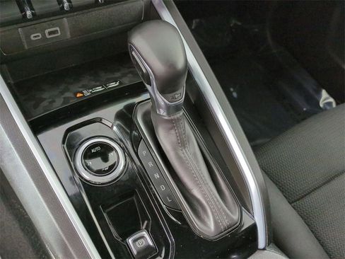 Certified 2023 Chevrolet Colorado LT w/ LT Convenience Package II image 16