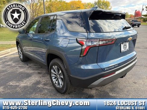 New 2026 Chevrolet Equinox LT w/ Convenience Package II image 3