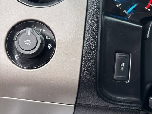 Used 2017 Ford Expedition XLT image 15