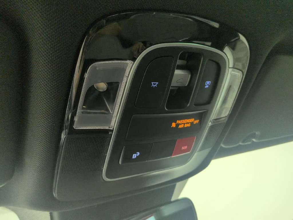 Used 2025 Hyundai Tucson Limited AWD/4WD image 30