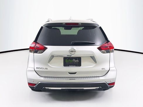 Used 2019 Nissan Rogue SL w/ Premium Package FWD image 7