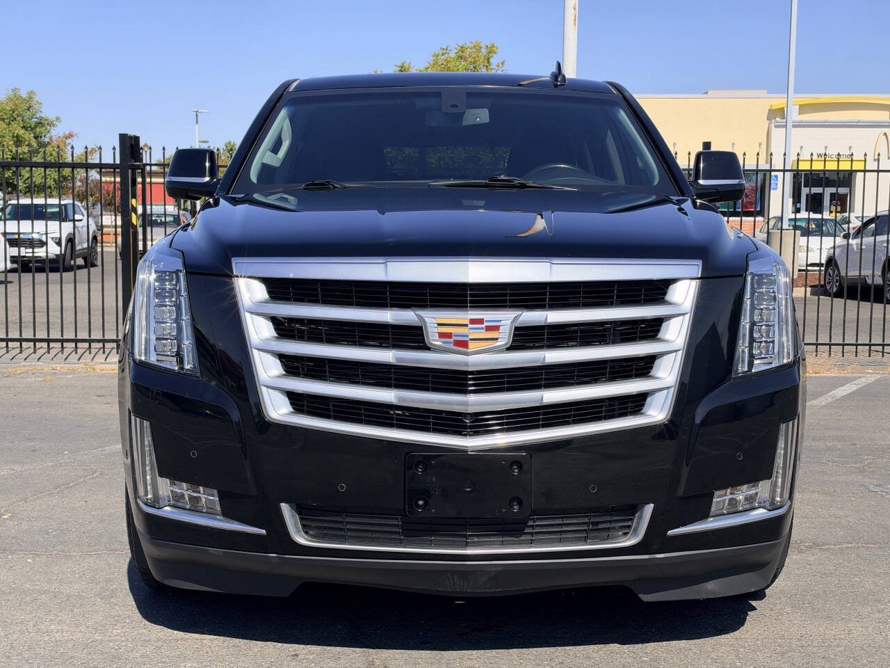 Used 2017 Cadillac Escalade 2WD image 1