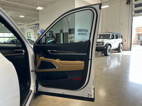 Used 2022 Kia Telluride SX w/ Nightfall Edition Package image 44