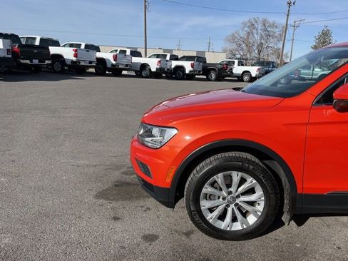 Used 2018 Volkswagen Tiguan SE image 5