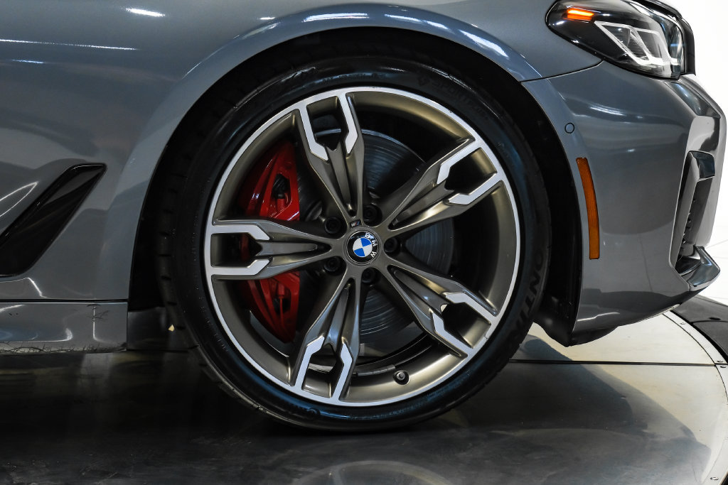 Used 2023 BMW M550i xDrive w/ Executive Package AWD/4WD image 55
