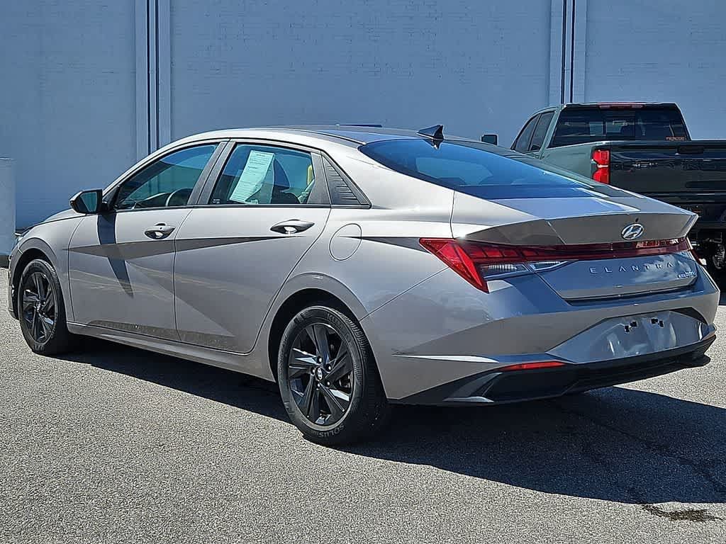 Used 2023 Hyundai Elantra Blue FWD image 6