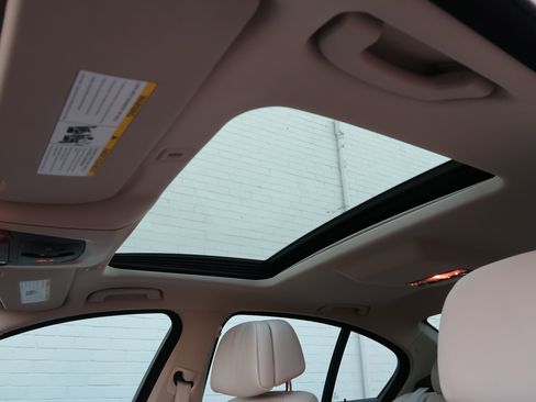 Used 2014 BMW 535d Sedan image 35