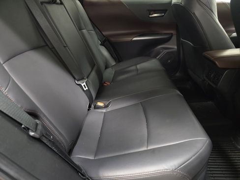 Certified 2024 Toyota Venza Limited image 19