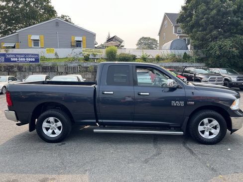 Used 2016 RAM 1500 Classic SLT image 17