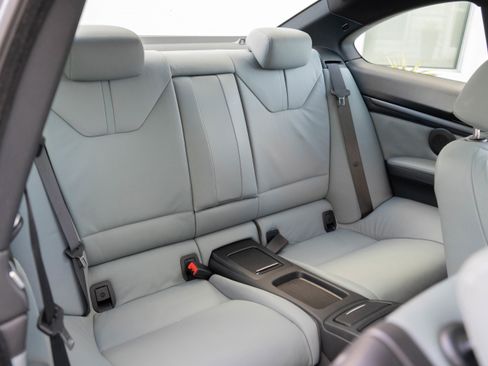 Used 2011 BMW M3 Coupe RWD image 21