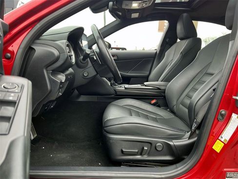 Used 2022 Lexus IS 350 F Sport image 9