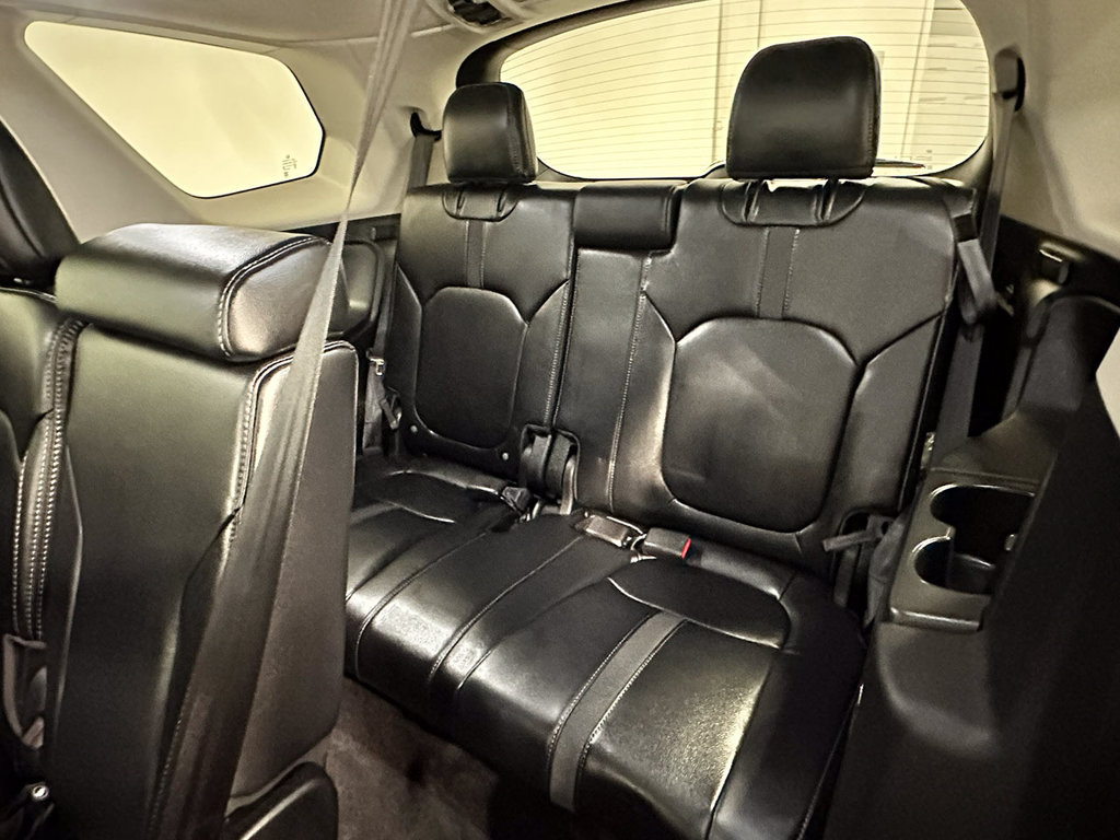 Used 2025 Honda Pilot EX-L image 18