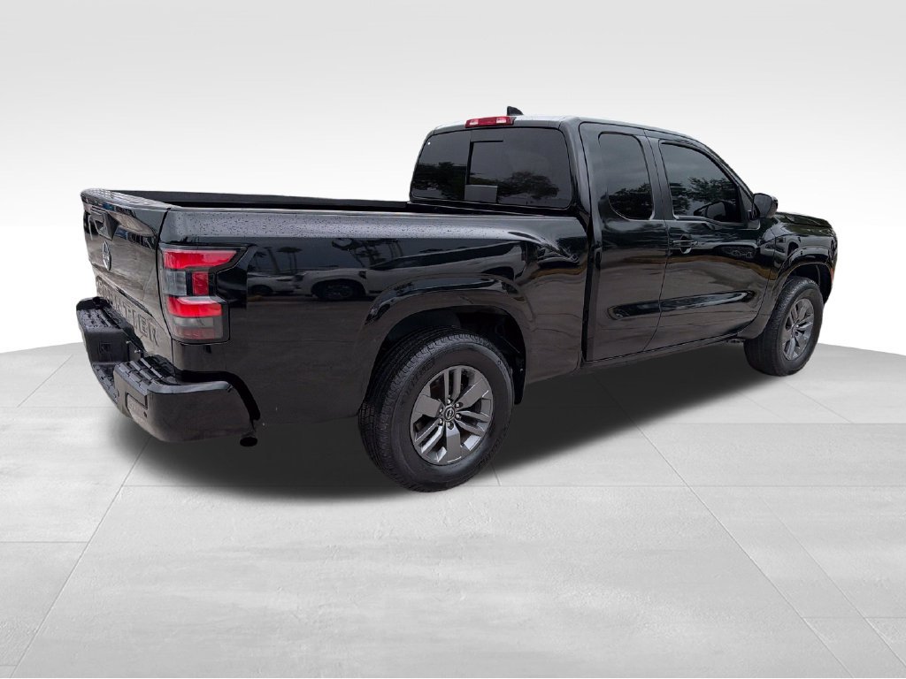 Used 2025 Nissan Frontier SV RWD image 7