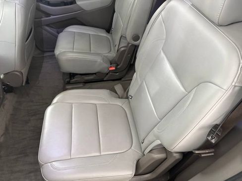 Used 2020 Chevrolet Traverse LT AWD/4WD image 30
