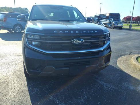 New 2026 Ford Expedition King Ranch AWD/4WD image 2