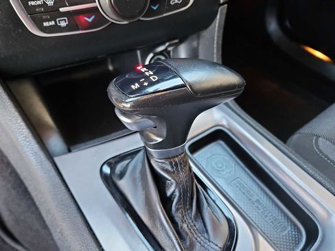 Used 2022 Dodge Charger SXT w/ Blacktop Package image 21
