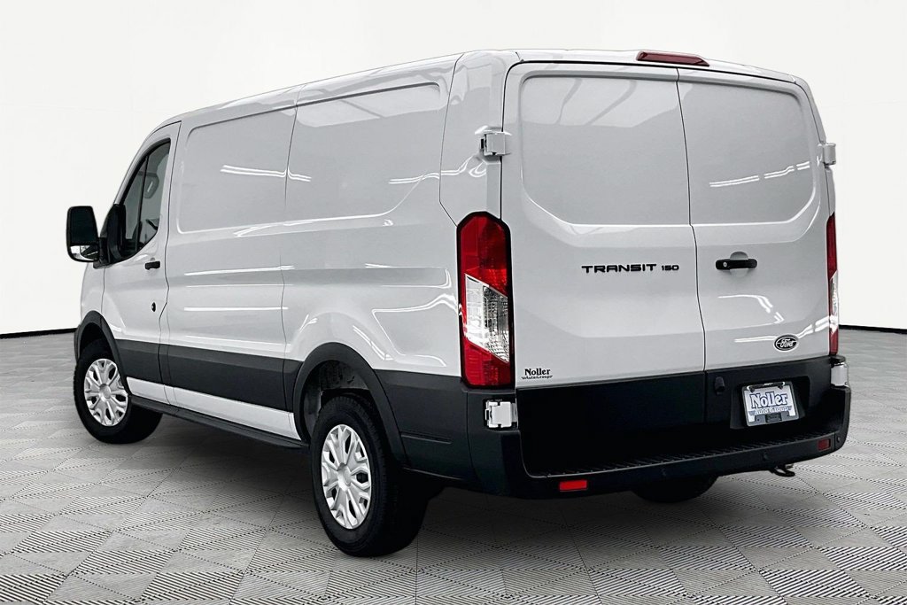 Used 2026 Ford Transit 150 Low Roof w/ Exterior Upgrade Package RWD image 13
