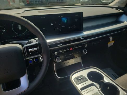 New 2026 Hyundai Ioniq 9 SE image 30