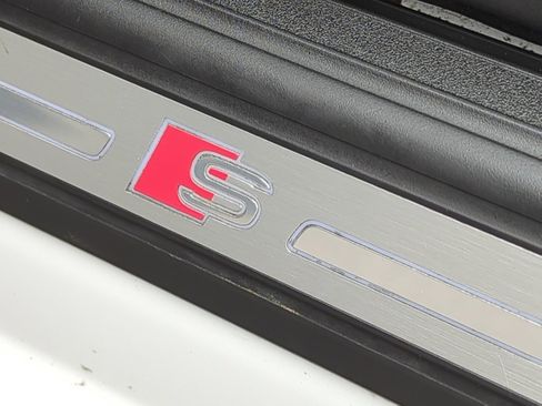 Used 2023 Audi Q5 e Premium image 40