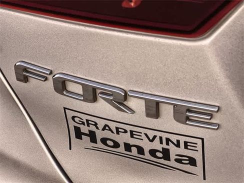 Used 2021 Kia Forte LXS image 8