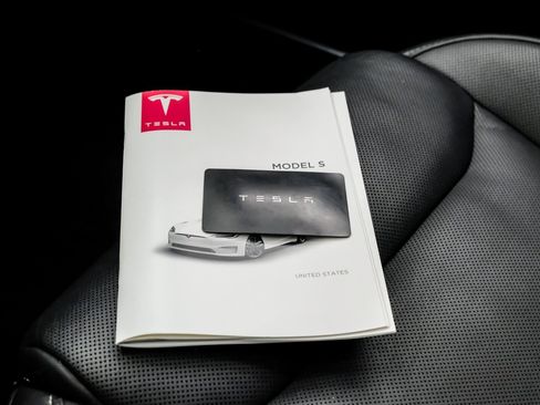 Used 2021 Tesla Model S Plaid image 56