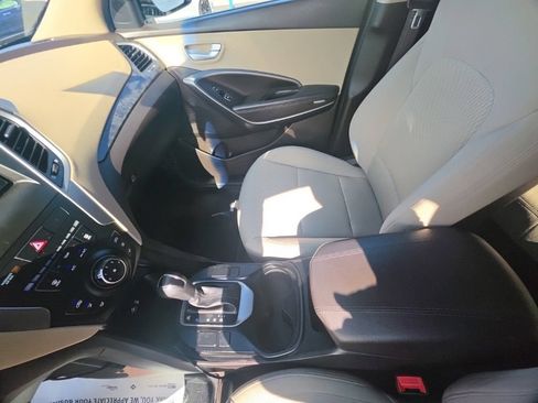 Used 2017 Hyundai Santa Fe Sport AWD/4WD image 23