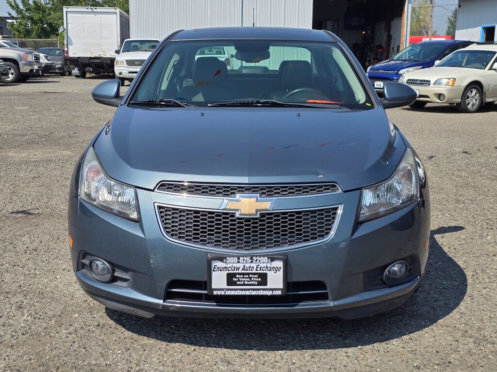 Used 2012 Chevrolet Cruze LTZ FWD image 2