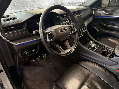 Used 2021 Jeep Grand Cherokee L Overland w/ Advanced Protech Group III image 8