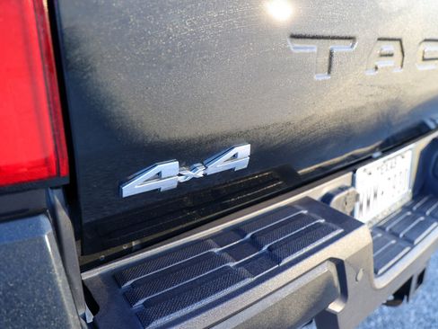 Used 2025 Toyota Tacoma SR5 w/ SR5 Upgrade Package image 13