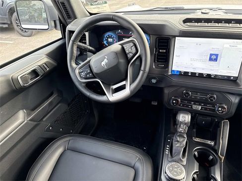 New 2025 Ford Bronco Badlands w/ Sasquatch Package image 14