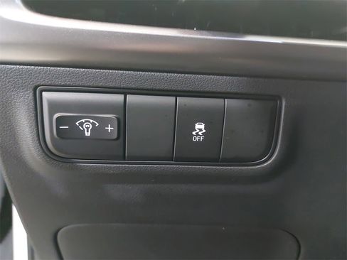 Certified 2025 Hyundai Tucson SE image 24