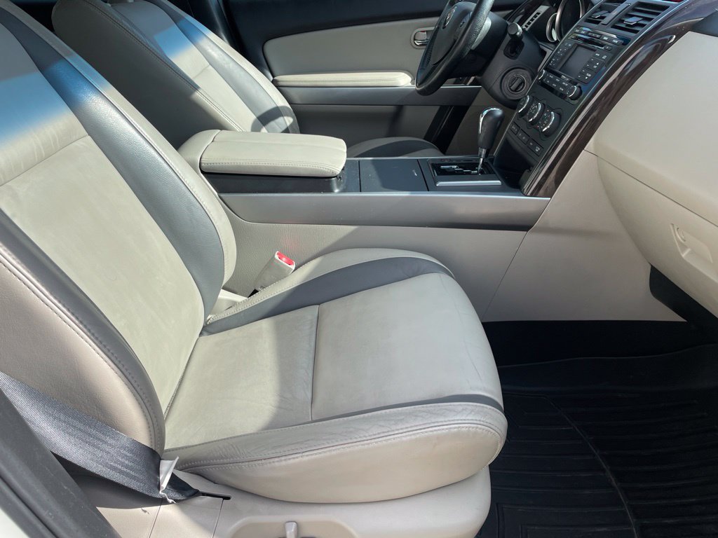 Used 2010 MAZDA CX-9 Grand Touring w/ Moonroof & Bose Audio Pkg FWD image 26
