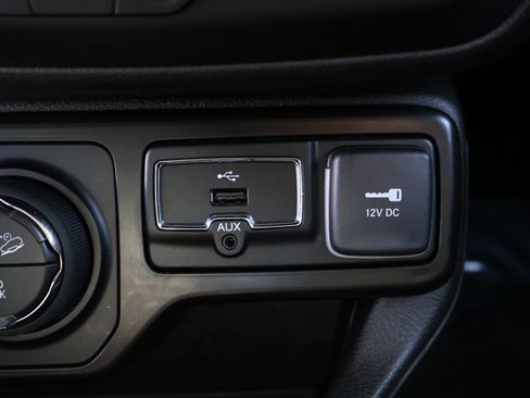 Used 2022 Jeep Renegade Trailhawk image 33