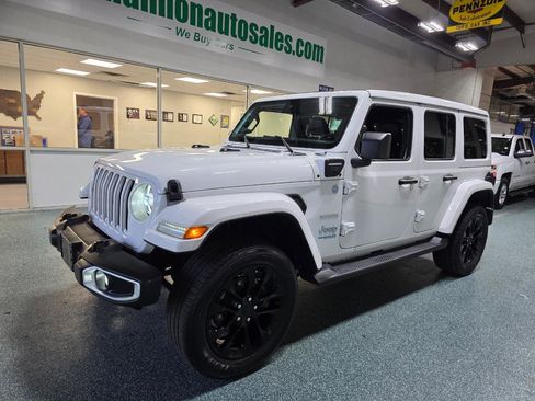 Used 2021 Jeep Wrangler Unlimited Sahara w/ Cold Weather Group image 2