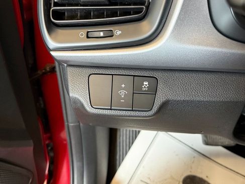 Used 2023 Kia Rio S image 19