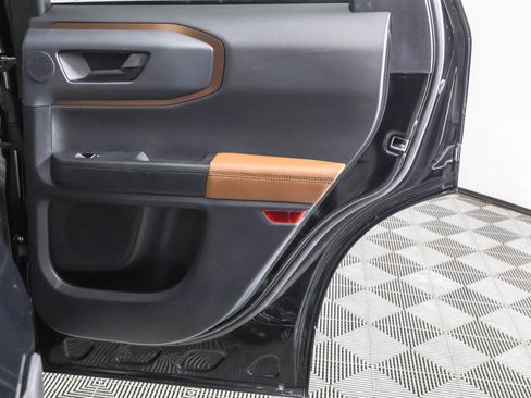 Used 2023 Ford Bronco Sport Outer Banks w/ Tech Package image 42